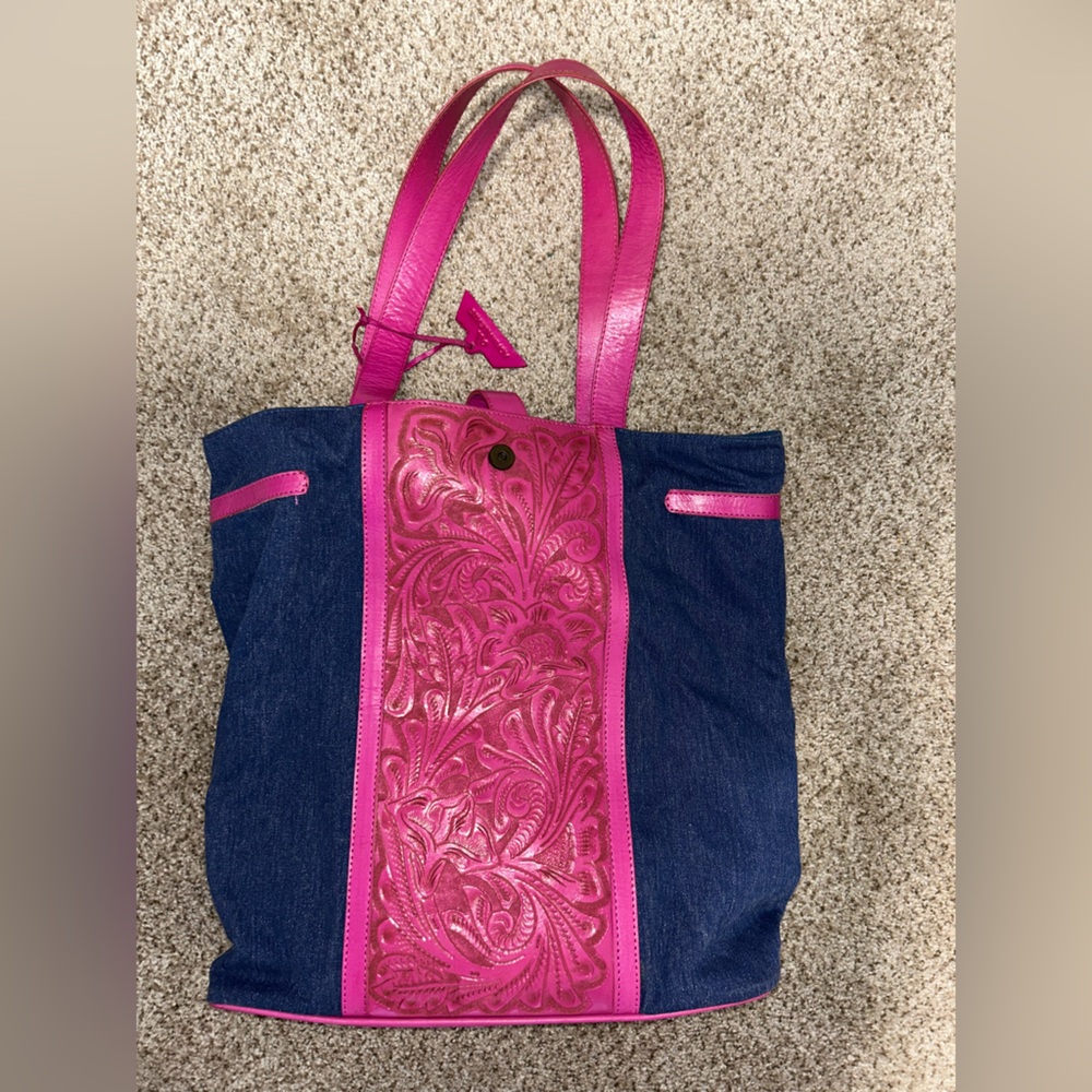 Adam Alexis Tote